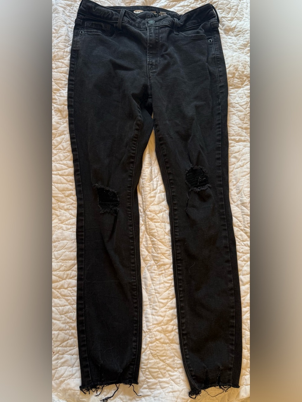 Black super skinny jeans